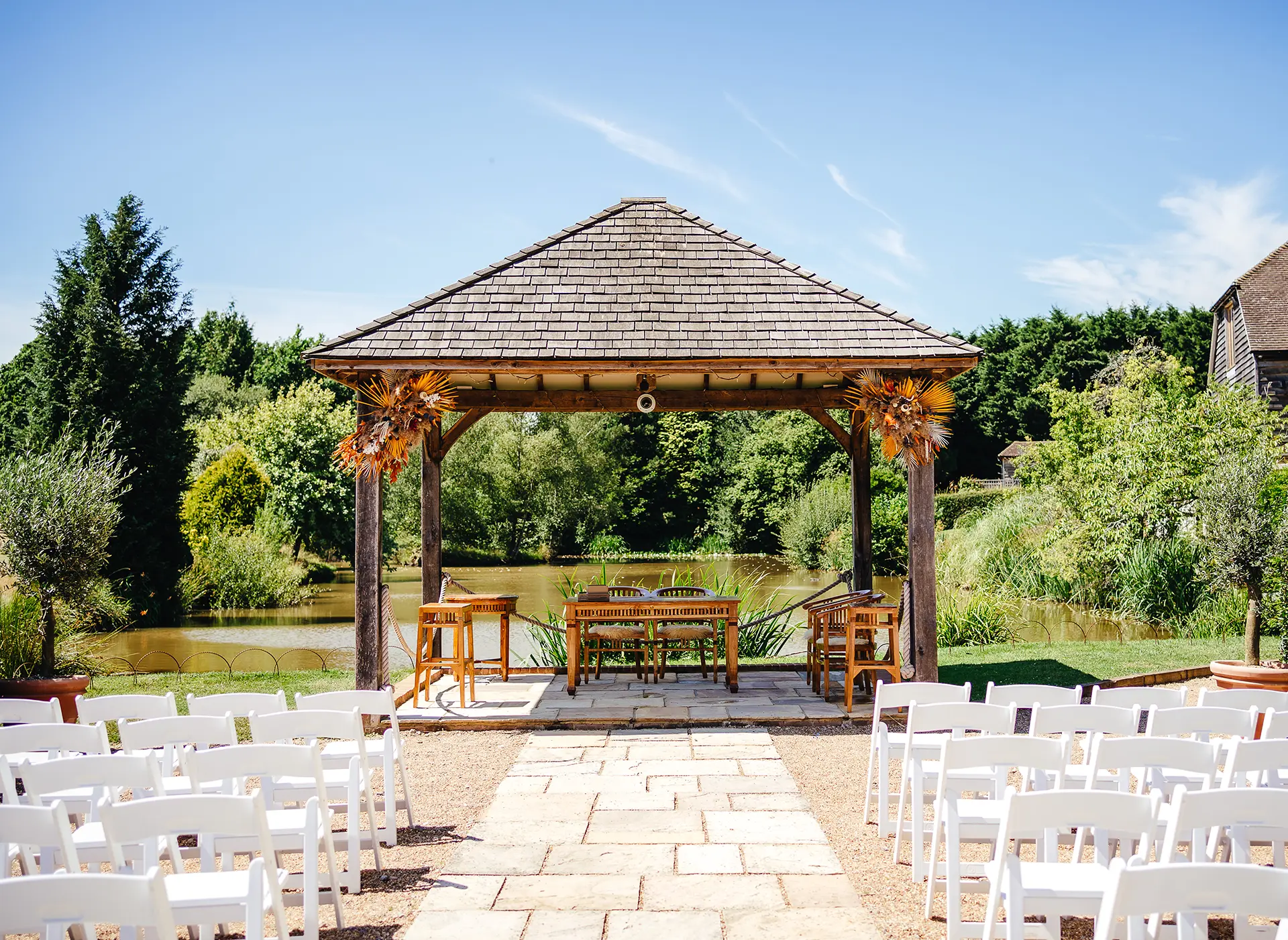 brookfield barn wedding outdoor ceremony
