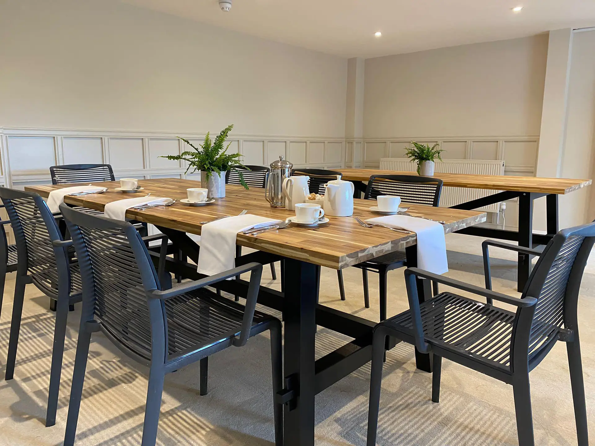 Brookfield Barn breakfast room