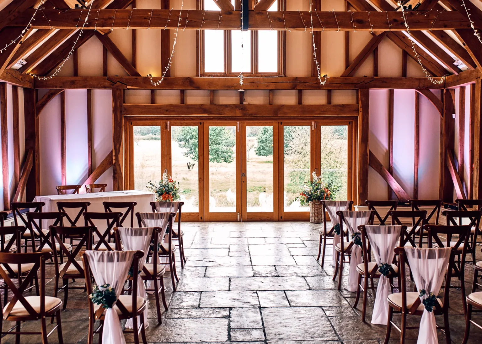 Brookfield Barn autumnal wedding decor