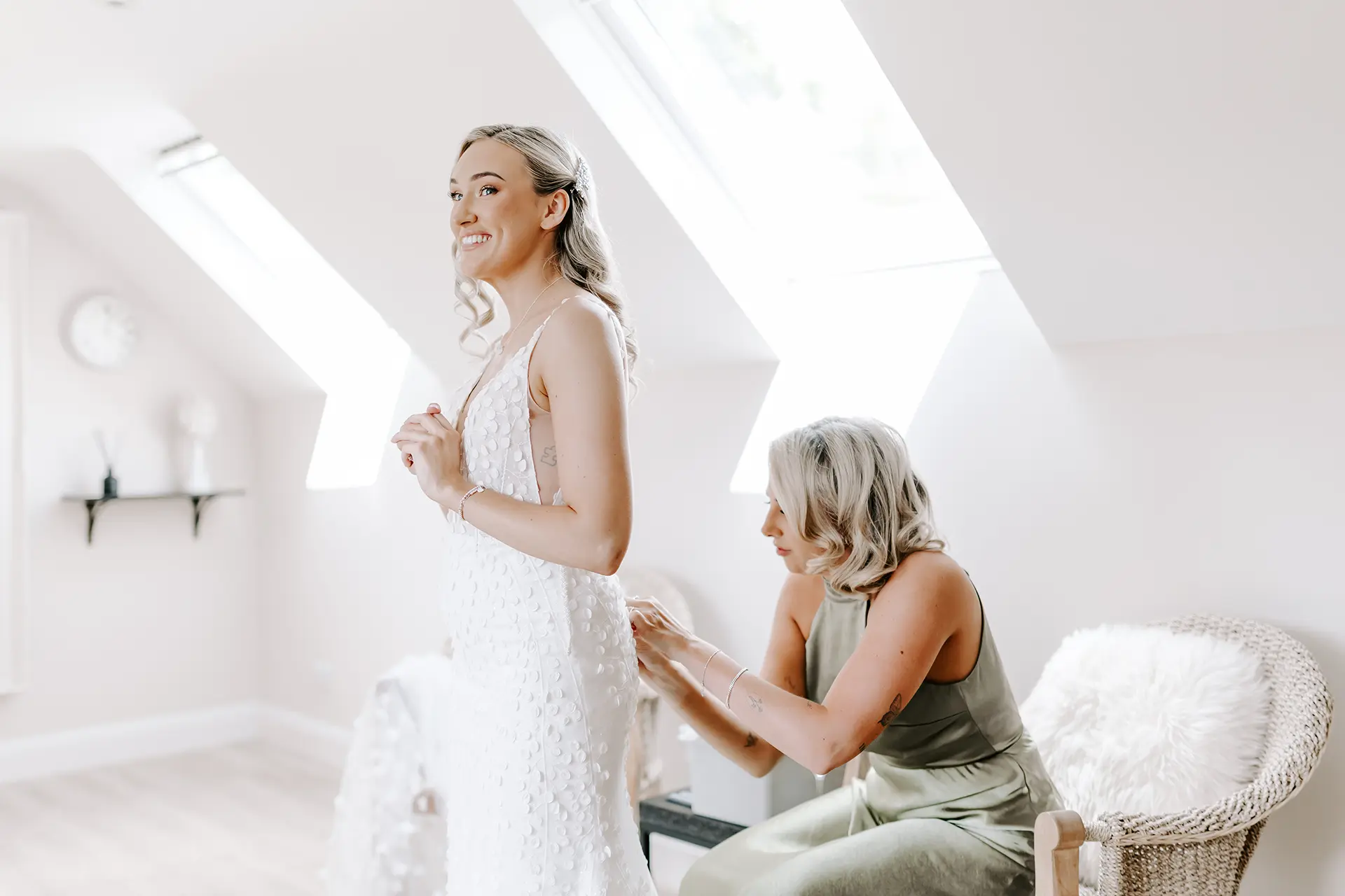 Brookfield Barn bride getting ready wedding day