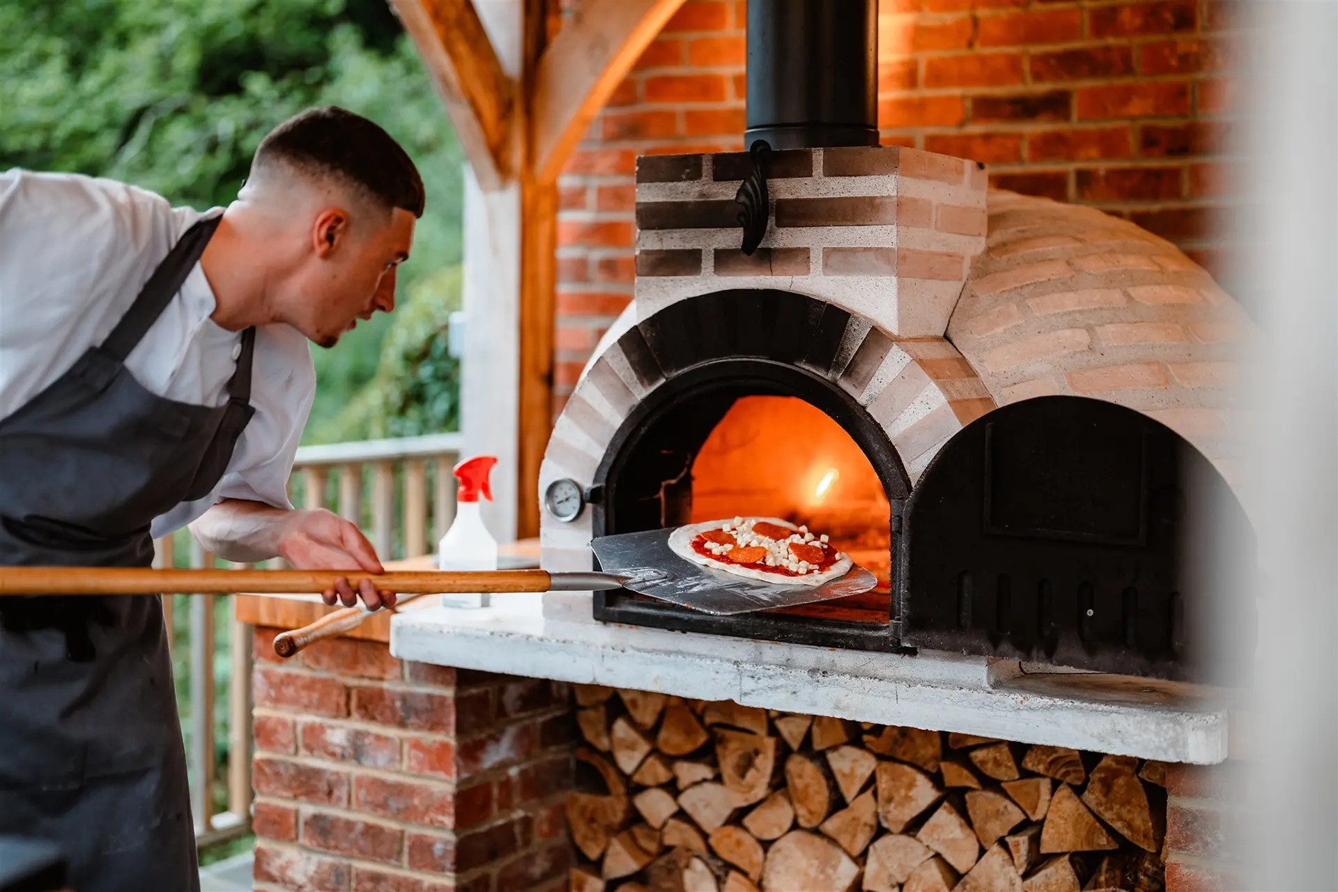 Brookfield Barn evening food pizza