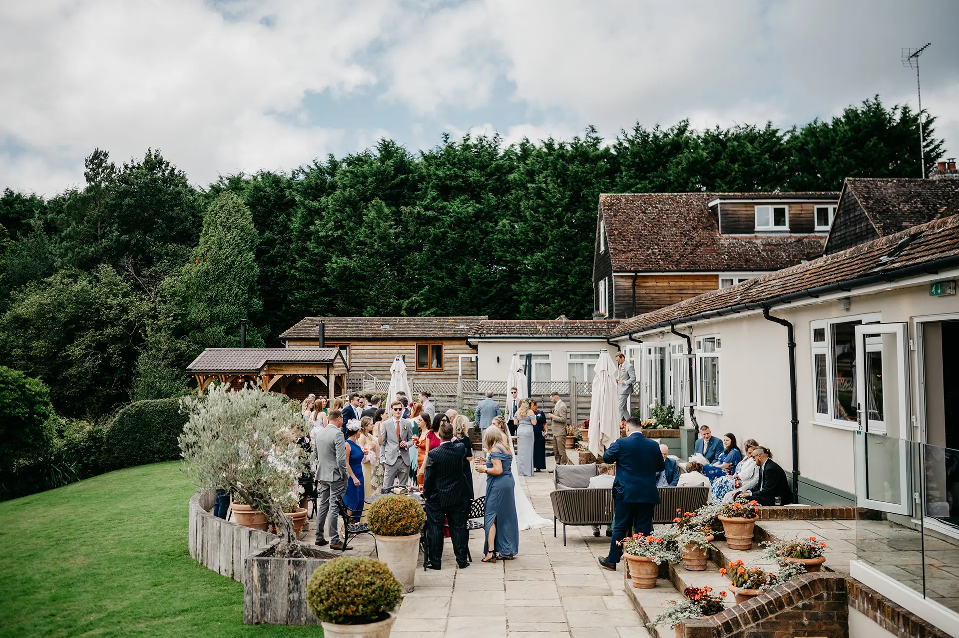 Brookfield Barn wedding drinks reception outdoor