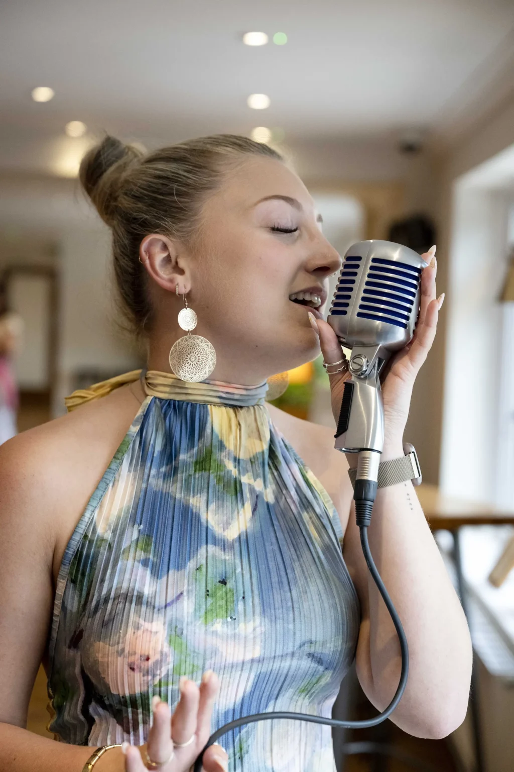 Brookfield Barn Megan Louise Vocalist