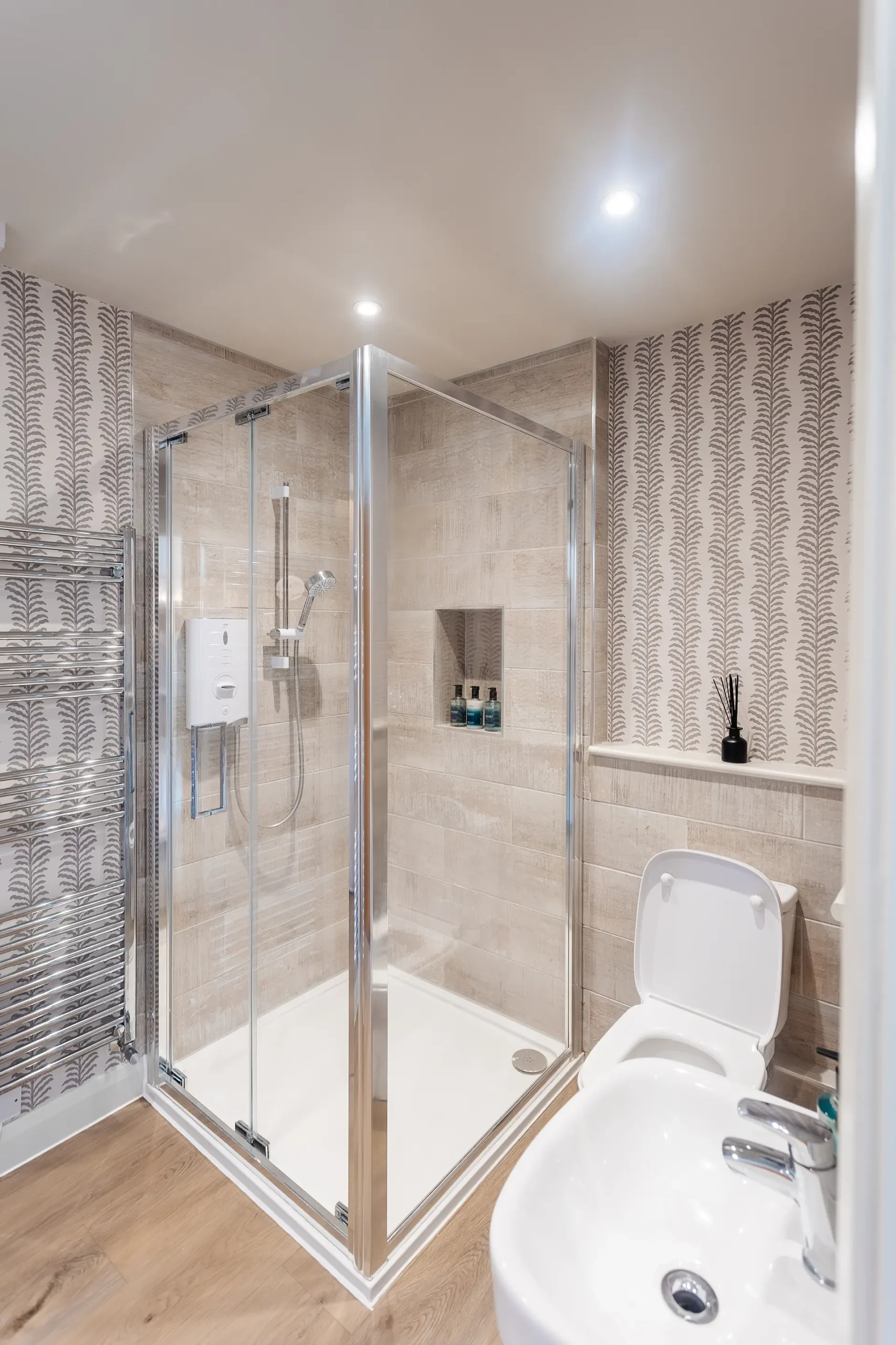 brookfield barn lakeview shower portrait